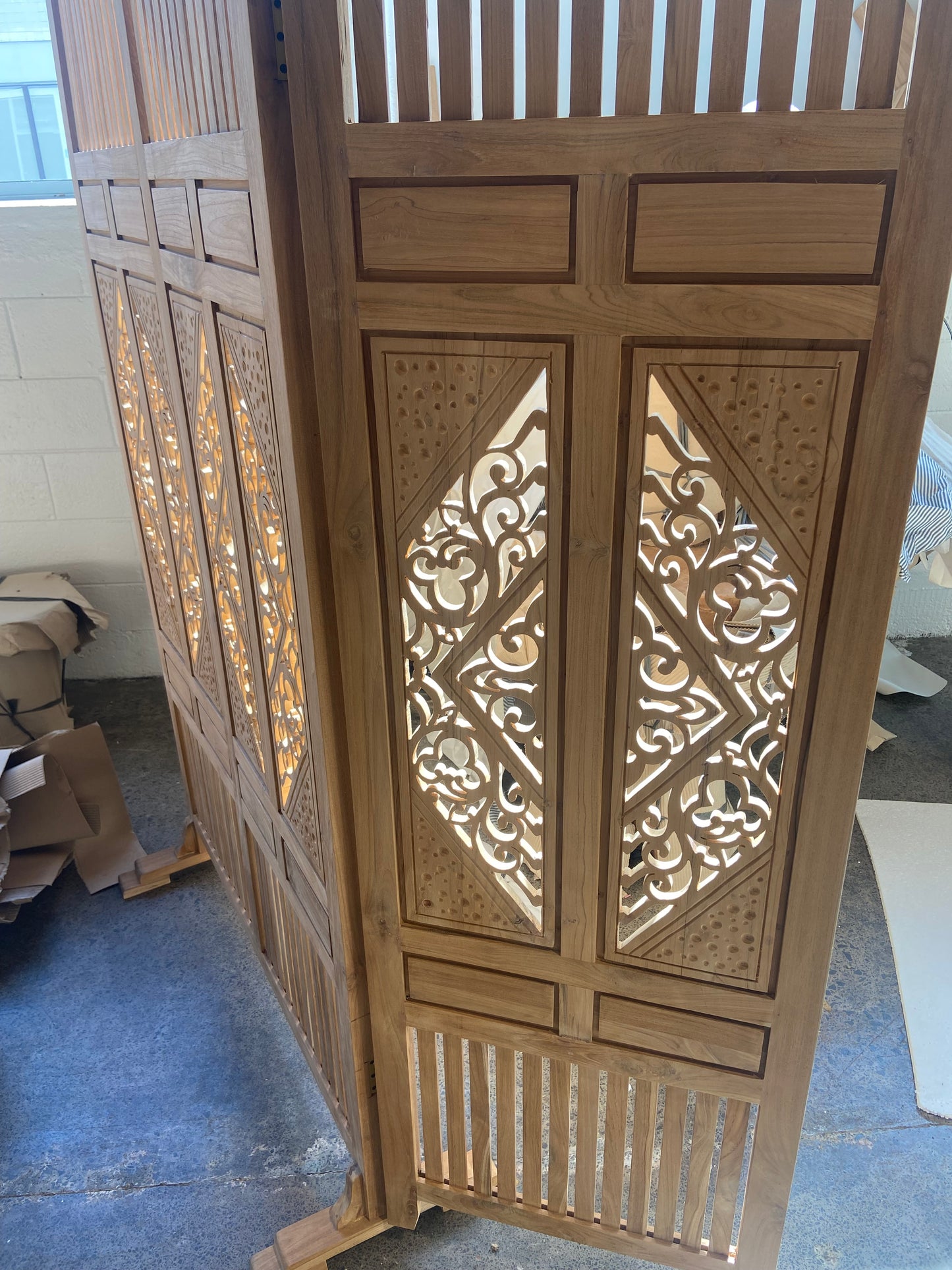 Beautiful Teak Screen Divider