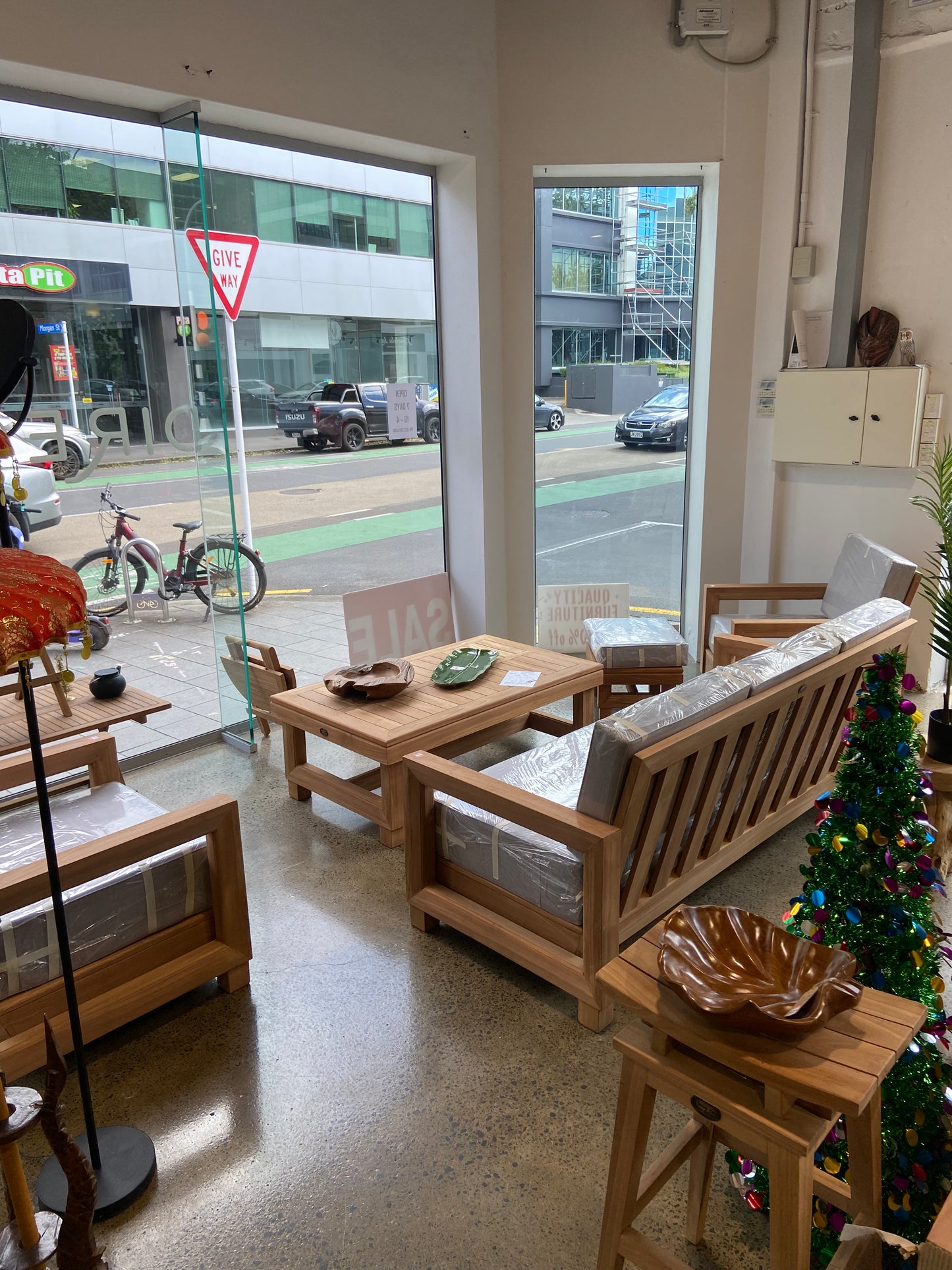 Fully Deep Seat Outdoor 5pc Set, Quick Dry Foam,Thicker Solid Teak Frame and Construction.