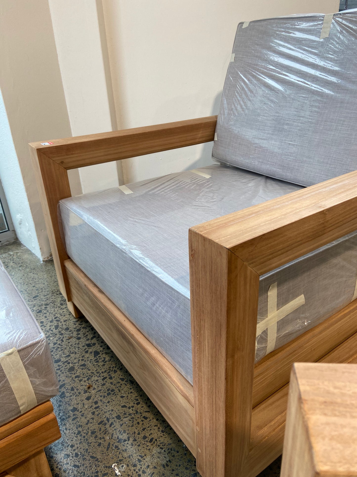 Fully Deep Seat Outdoor 5pc Set, Quick Dry Foam,Thicker Solid Teak Frame and Construction.