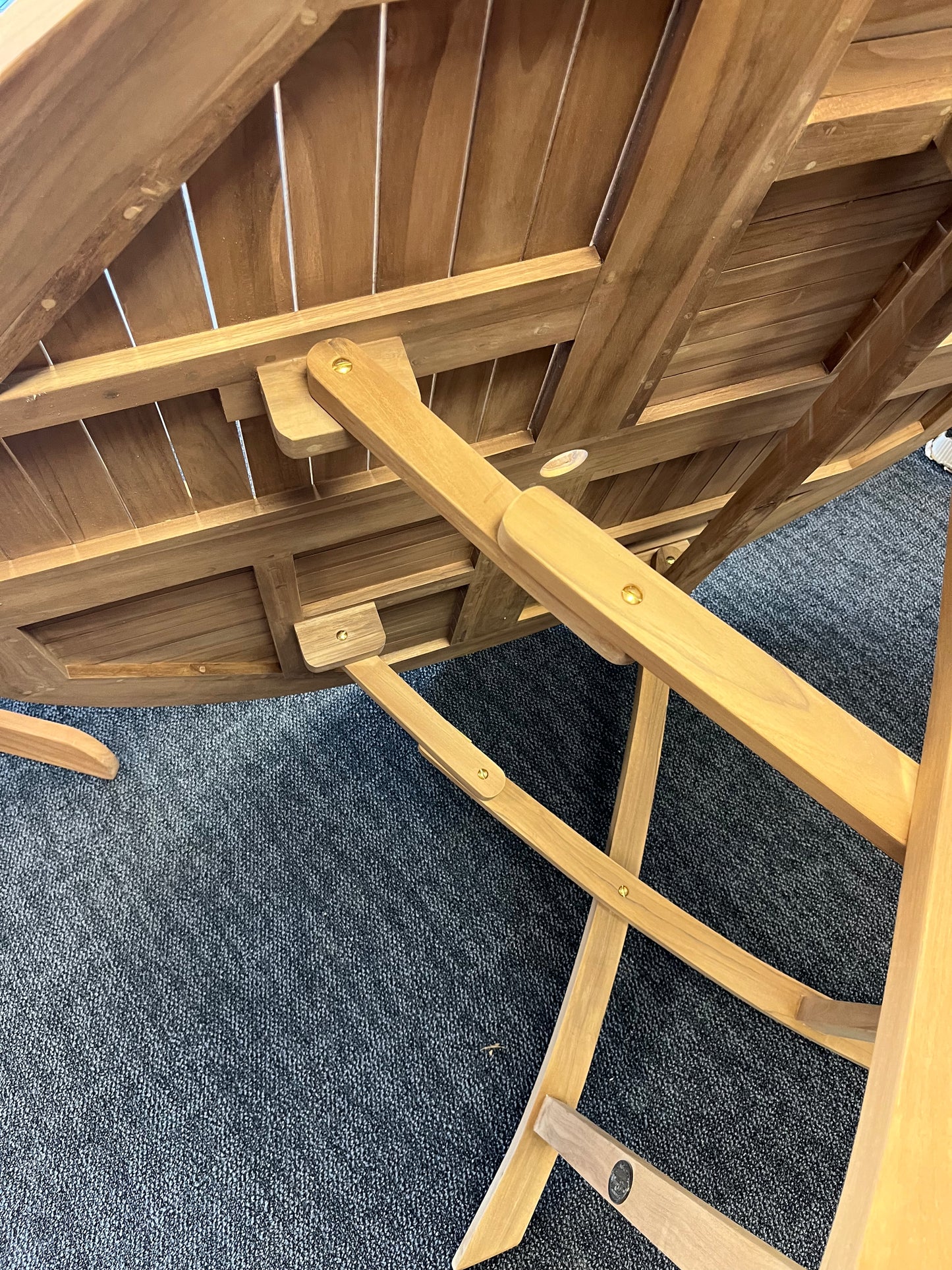 Riviera Round Folding Garden Table 130cm